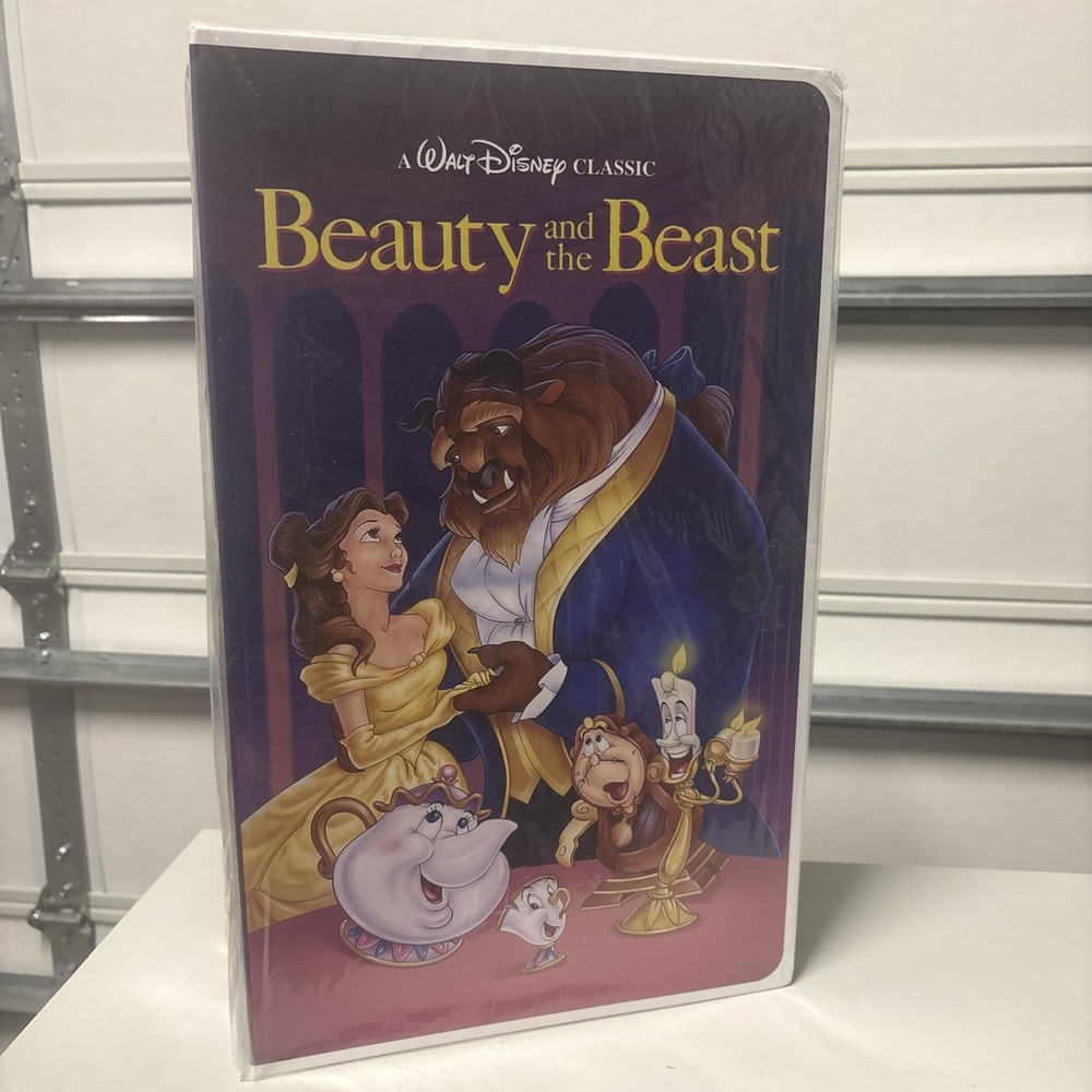 Disney Classic VHS Boxed Silk Touch Throw Blanket 50" × 70" Beauty and The Beast